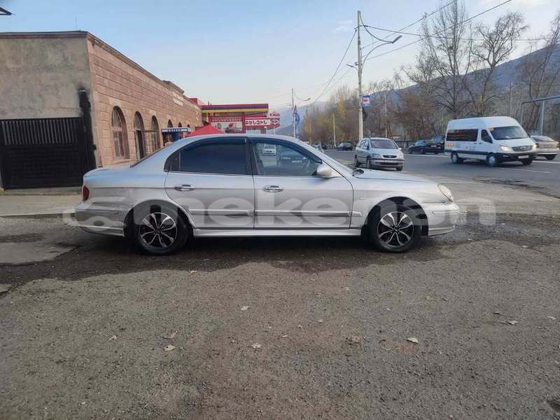 Big with watermark mercedes benz clk class lori alaverdi 5884