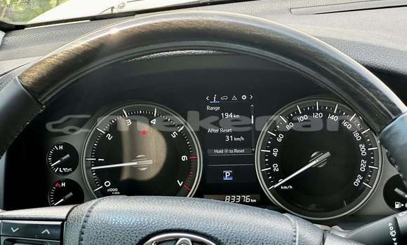 Buy Used Toyota Land Cruiser White Car in Stepanakert in Stepanakert Buy Used Toyota Land Cruiser White Car in Stepanakert in Stepanakert