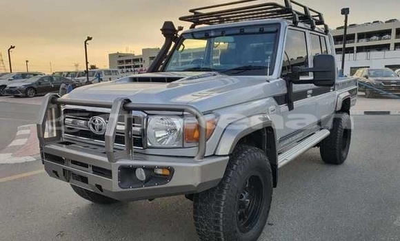 Buy Used Toyota Land Cruiser Silver Car in Alaverdi in Lori
