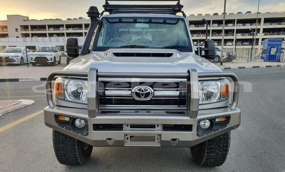 Buy Used Toyota Land Cruiser Silver Car in Alaverdi in Lori Buy Used Toyota Land Cruiser Silver Car in Alaverdi in Lori
