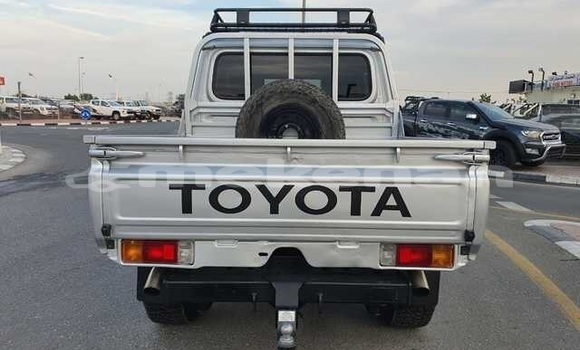 Buy Used Toyota Land Cruiser Silver Car in Alaverdi in Lori Buy Used Toyota Land Cruiser Silver Car in Alaverdi in Lori