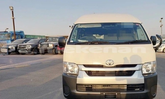 Buy Used Toyota Hiace White Car in Armavir in Armavir Buy Used Toyota Hiace White Car in Armavir in Armavir