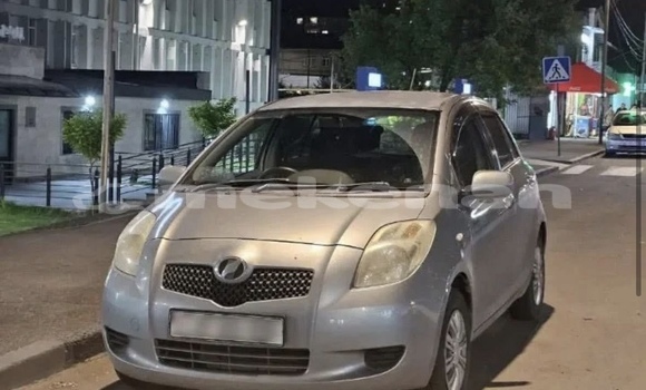 Buy Used Toyota Vitz Silver Car in Yerevan in Yerevan Buy Used Toyota Vitz Silver Car in Yerevan in Yerevan