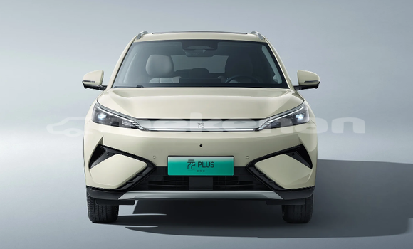 Buy New BYD S6 White Car in Yerevan in Yerevan Buy New BYD S6 White Car in Yerevan in Yerevan