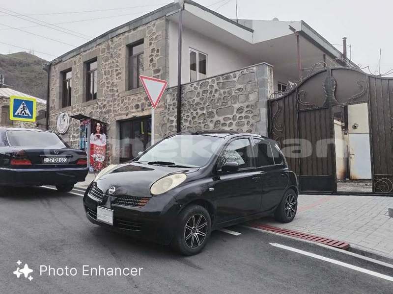 Big with watermark nissan march lori akhtala 5989