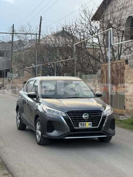 Big with watermark nissan kix lori alaverdi 6011