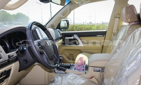 Buy Used Toyota Land Cruiser White Car in Armavir in Armavir Buy Used Toyota Land Cruiser White Car in Armavir in Armavir