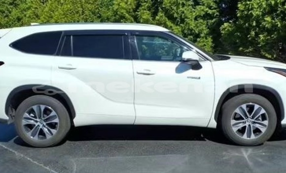 Buy Used Toyota Highlander White Car in Armavir in Armavir Buy Used Toyota Highlander White Car in Armavir in Armavir