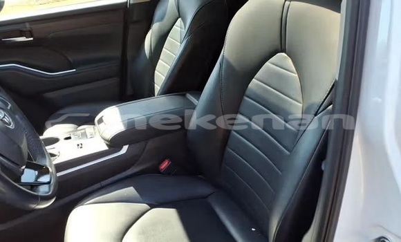 Buy Used Toyota Highlander White Car in Armavir in Armavir Buy Used Toyota Highlander White Car in Armavir in Armavir