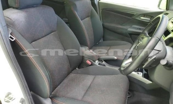Buy Used Honda FIT White Car in Armavir in Armavir Buy Used Honda FIT White Car in Armavir in Armavir