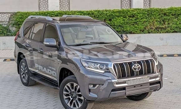 Buy Used Toyota Land Cruiser Prado White Car in Armavir in Armavir
