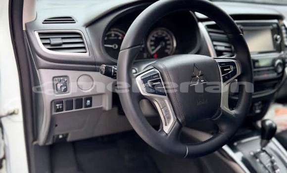 Buy Used Mitsubishi L200 White Car in Armavir in Armavir Buy Used Mitsubishi L200 White Car in Armavir in Armavir