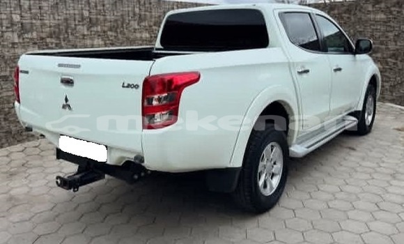 Buy Used Mitsubishi L200 White Car in Armavir in Armavir Buy Used Mitsubishi L200 White Car in Armavir in Armavir
