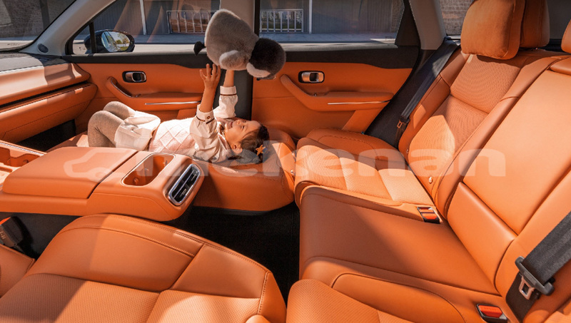 Big with watermark lexus ct lori stepanavan 6169