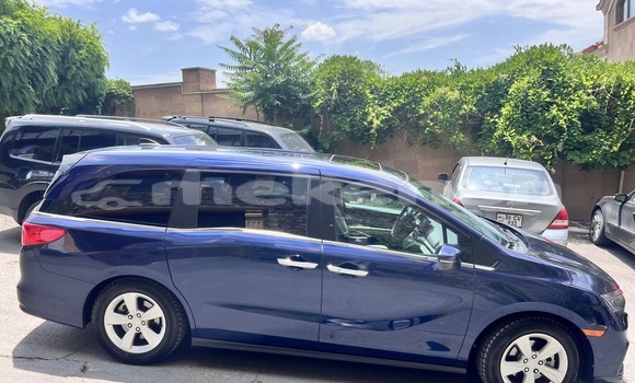 Buy New Honda Odyssey Blue Car in Yerevan in Yerevan Buy New Honda Odyssey Blue Car in Yerevan in Yerevan