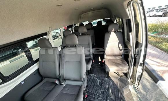 Buy Used Toyota Hiace White Car in Armavir in Armavir Buy Used Toyota Hiace White Car in Armavir in Armavir