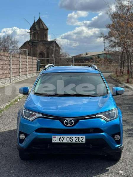 Big with watermark toyota c hr kotaik arzni 6198