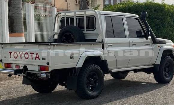 Buy Used Toyota Hiace White Car in Armavir in Armavir Buy Used Toyota Hiace White Car in Armavir in Armavir