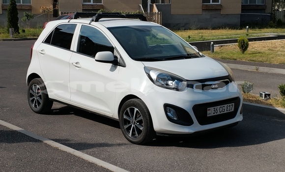 Buy Used Kia Picanto White Car in Yerevan in Yerevan Buy Used Kia Picanto White Car in Yerevan in Yerevan