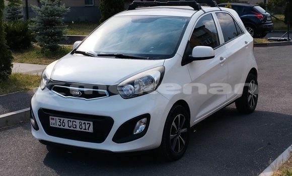 Buy Used Kia Picanto White Car in Yerevan in Yerevan Buy Used Kia Picanto White Car in Yerevan in Yerevan