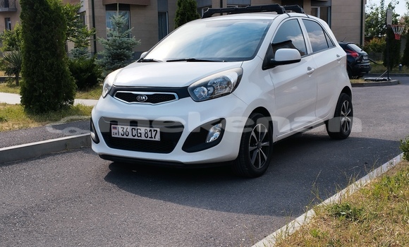 Buy Used Kia Picanto White Car in Yerevan in Yerevan Buy Used Kia Picanto White Car in Yerevan in Yerevan