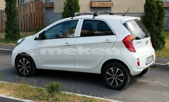 Buy Used Kia Picanto White Car in Yerevan in Yerevan Buy Used Kia Picanto White Car in Yerevan in Yerevan