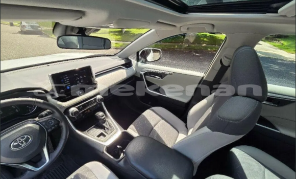 Buy Used Toyota RAV4 White Car in Akhtala in Lori Buy Used Toyota RAV4 White Car in Akhtala in Lori