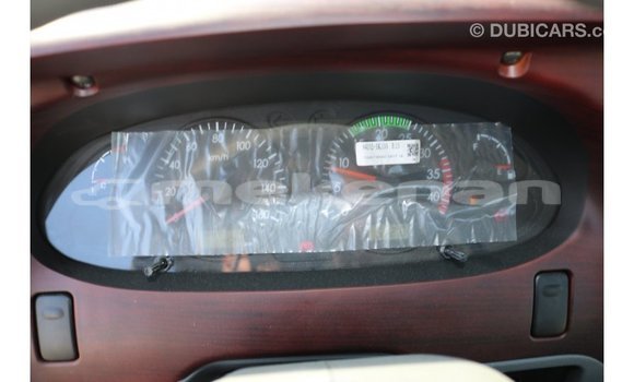 Buy Import Hyundai Chorus White Truck in Import - Dubai in Aragatsotn