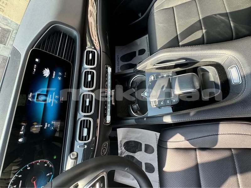 Big with watermark mercedes benz gle lori akhtala 6357