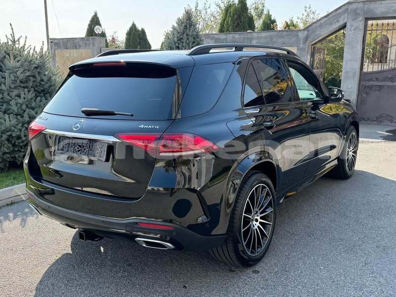 Big with watermark mercedes benz gle lori akhtala 6357