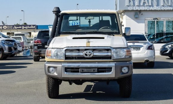 Buy Import Toyota Land Cruiser Beige Car in Import - Dubai in Aragatsotn Buy Import Toyota Land Cruiser Beige Car in Import - Dubai in Aragatsotn
