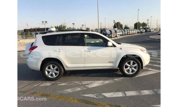 Buy Import Toyota 4Runner White Car in Import - Dubai in Aragatsotn Buy Import Toyota 4Runner White Car in Import - Dubai in Aragatsotn