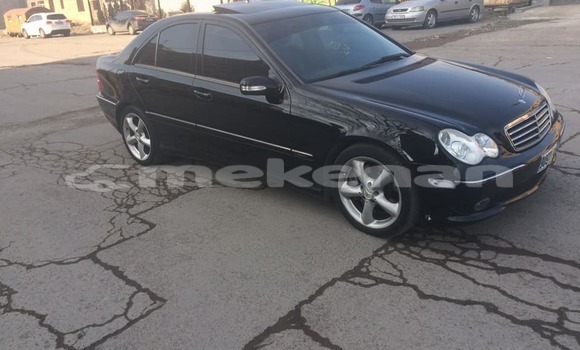 Buy Used Mercedes-Benz C-klasse Black Car in Yerevan in Yerevan Buy Used Mercedes-Benz C-klasse Black Car in Yerevan in Yerevan