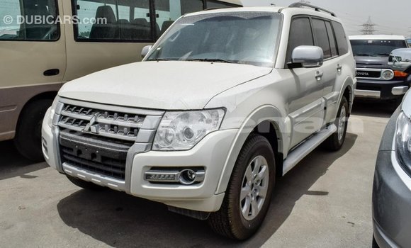 Buy Import Mitsubishi Pajero White Car in Import - Dubai in Aragatsotn Buy Import Mitsubishi Pajero White Car in Import - Dubai in Aragatsotn