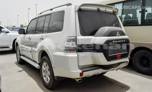 Buy Import Mitsubishi Pajero White Car in Import - Dubai in Aragatsotn Buy Import Mitsubishi Pajero White Car in Import - Dubai in Aragatsotn