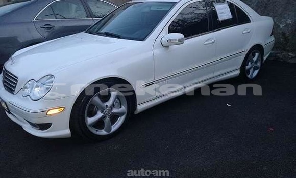 Buy Used Mercedes-Benz C–Class White Car in Yerevan in Yerevan Buy Used Mercedes-Benz C–Class White Car in Yerevan in Yerevan