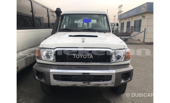 Buy Import Toyota Land Cruiser White Car in Import - Dubai in Aragatsotn Buy Import Toyota Land Cruiser White Car in Import - Dubai in Aragatsotn