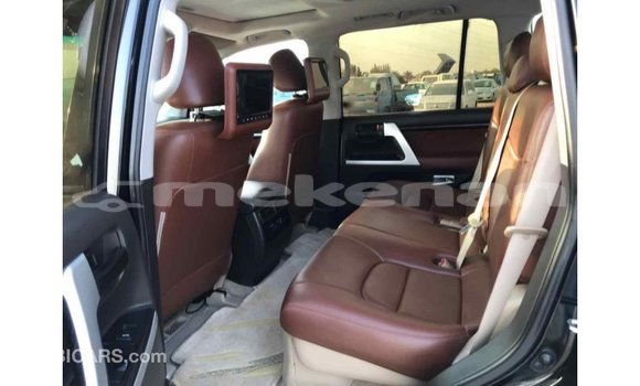 Buy Import Toyota Land Cruiser Black Car in Import - Dubai in Aragatsotn Buy Import Toyota Land Cruiser Black Car in Import - Dubai in Aragatsotn