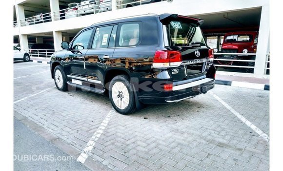 Buy Import Toyota Land Cruiser Black Car in Import - Dubai in Aragatsotn Buy Import Toyota Land Cruiser Black Car in Import - Dubai in Aragatsotn