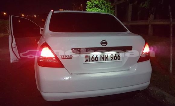 Buy Used Nissan latio White Car in Yerevan in Yerevan Buy Used Nissan latio White Car in Yerevan in Yerevan