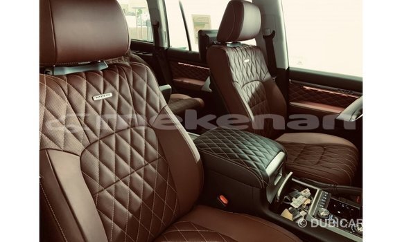 Buy Import Toyota Land Cruiser Black Car in Import - Dubai in Aragatsotn Buy Import Toyota Land Cruiser Black Car in Import - Dubai in Aragatsotn