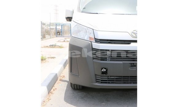 Buy Import Toyota Hiace White Car in Import - Dubai in Aragatsotn Buy Import Toyota Hiace White Car in Import - Dubai in Aragatsotn