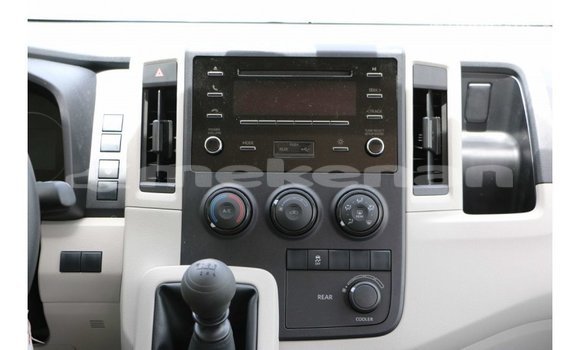 Buy Import Toyota Hiace White Car in Import - Dubai in Aragatsotn Buy Import Toyota Hiace White Car in Import - Dubai in Aragatsotn