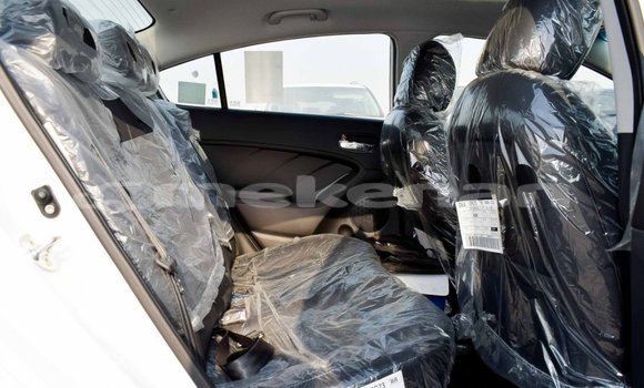 Buy Import Kia Cerato White Car in Import - Dubai in Aragatsotn Buy Import Kia Cerato White Car in Import - Dubai in Aragatsotn