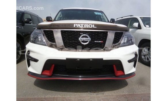 Buy Import Nissan Patrol White Car in Import - Dubai in Aragatsotn Buy Import Nissan Patrol White Car in Import - Dubai in Aragatsotn
