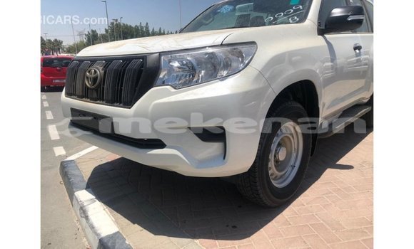 Buy Import Toyota Prado White Car in Import - Dubai in Aragatsotn Buy Import Toyota Prado White Car in Import - Dubai in Aragatsotn
