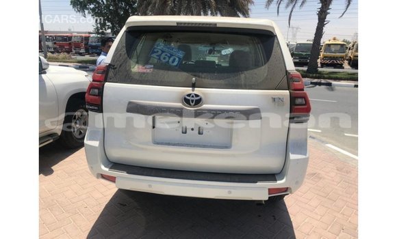 Buy Import Toyota Prado White Car in Import - Dubai in Aragatsotn Buy Import Toyota Prado White Car in Import - Dubai in Aragatsotn