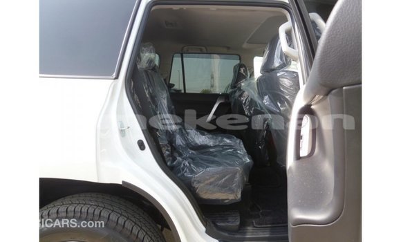 Buy Import Toyota Prado White Car in Import - Dubai in Aragatsotn Buy Import Toyota Prado White Car in Import - Dubai in Aragatsotn