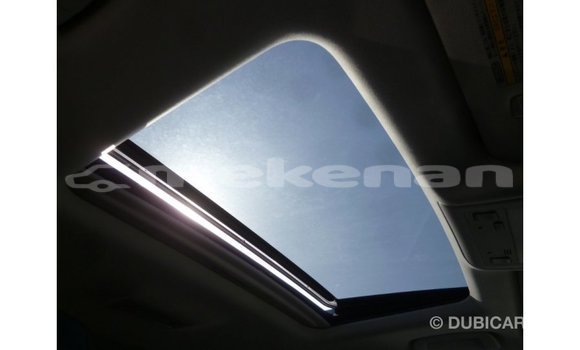 Buy Import Toyota Land Cruiser White Car in Import - Dubai in Aragatsotn Buy Import Toyota Land Cruiser White Car in Import - Dubai in Aragatsotn