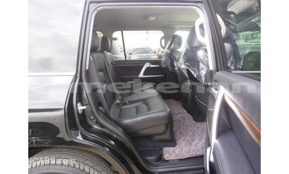 Buy Import Toyota Land Cruiser Black Car in Import - Dubai in Aragatsotn Buy Import Toyota Land Cruiser Black Car in Import - Dubai in Aragatsotn